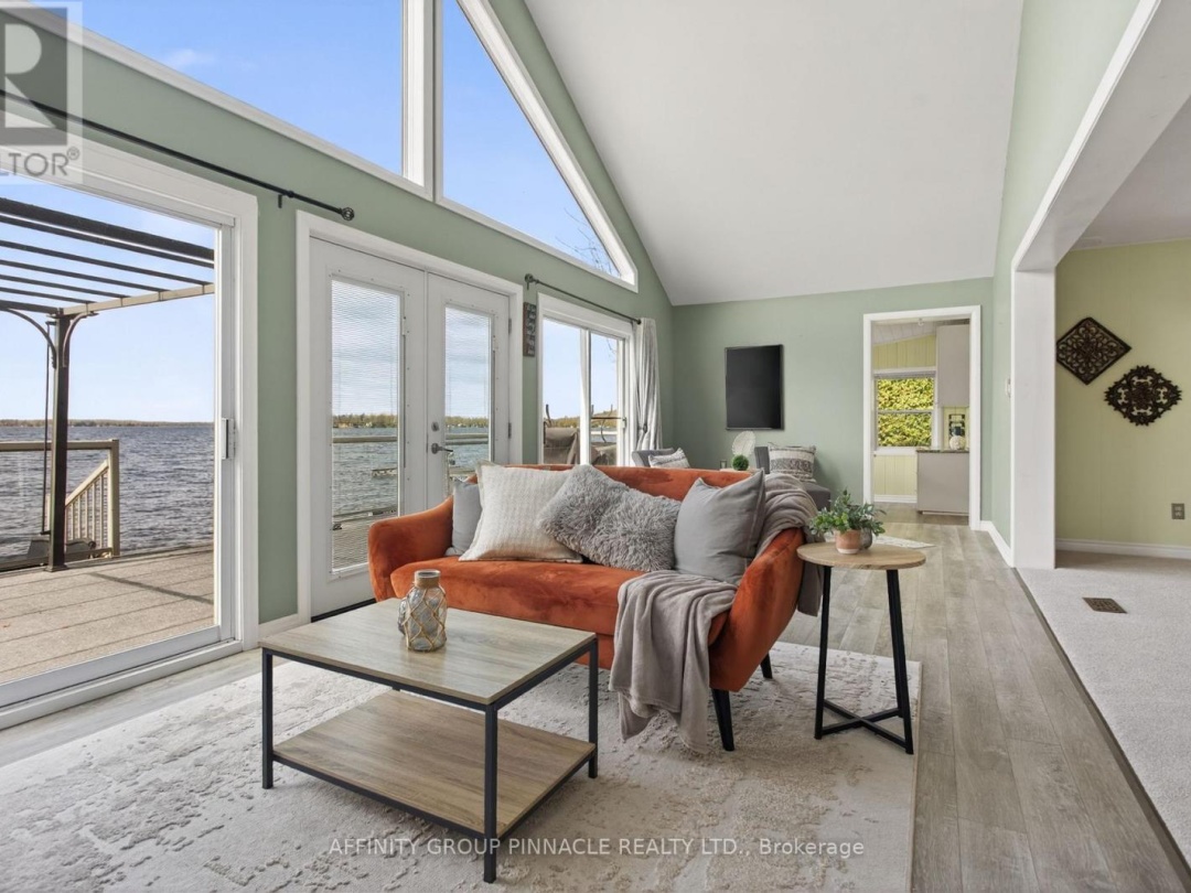 14 ORIOLE ROAD, Cameron Lake