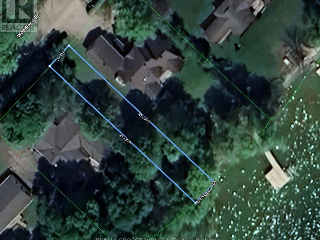 961 WOODLAND DRIVE, Lake Simcoe