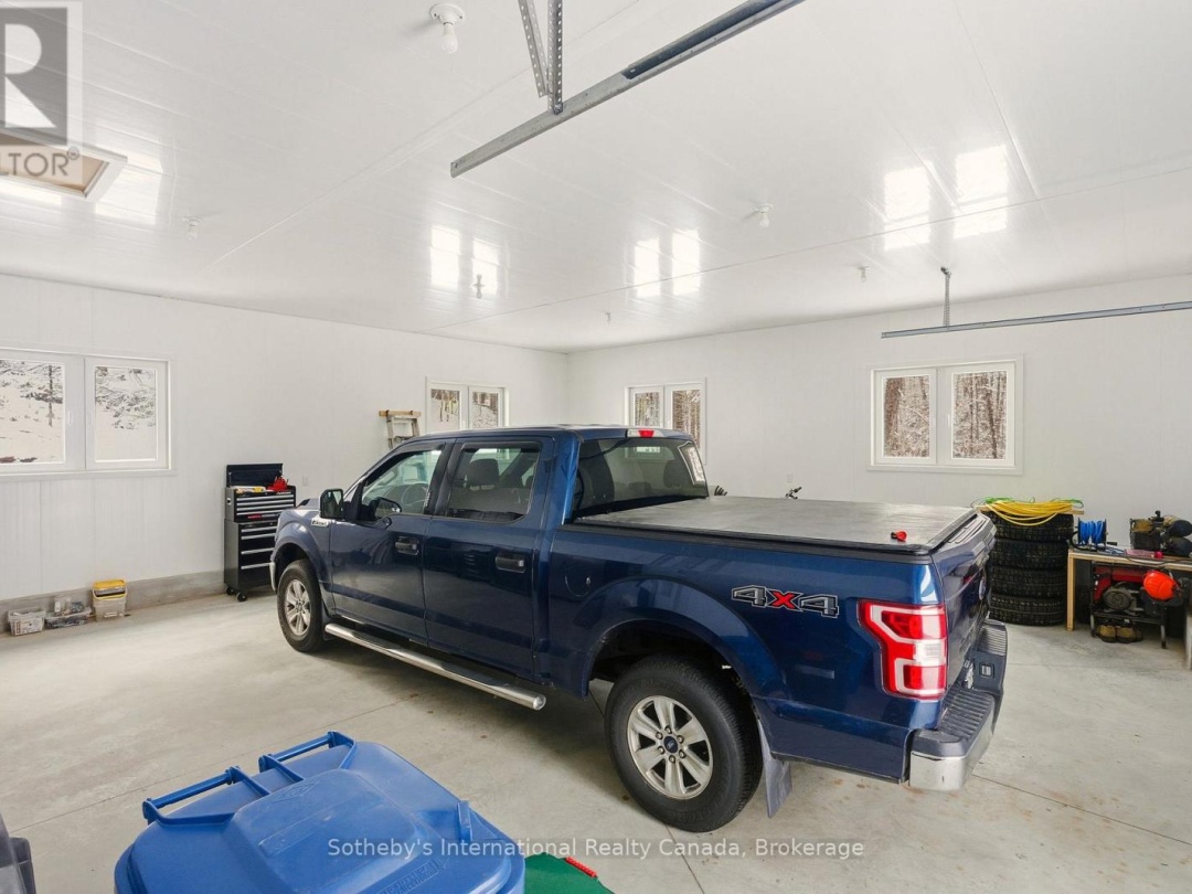 2435 RAVENSCLIFFE ROAD, Huntsville (Stisted)