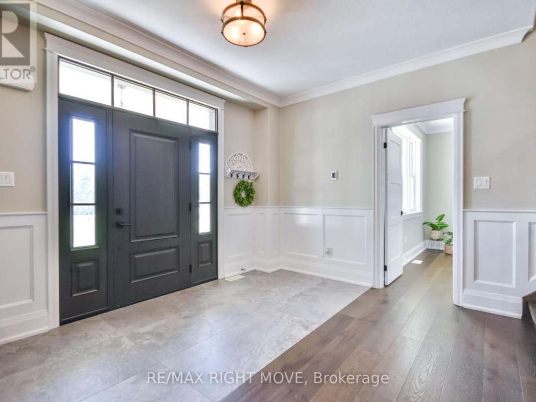 2448 STOCKDALE ROAD, 
