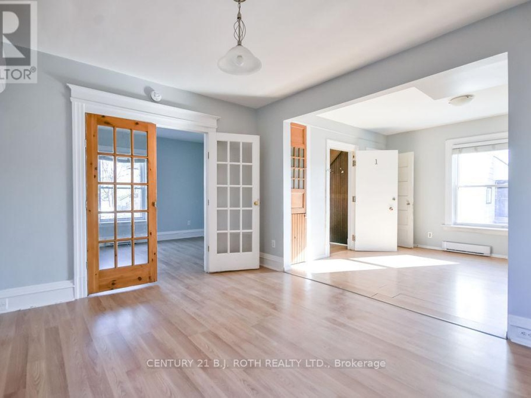 174 BARRIE ROAD, Orillia