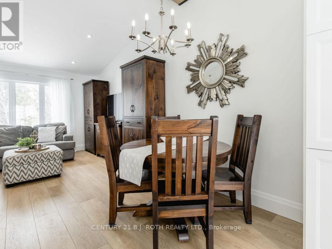 15 SUGARBUSH ROAD, Oro-Medonte (Sugarbush)