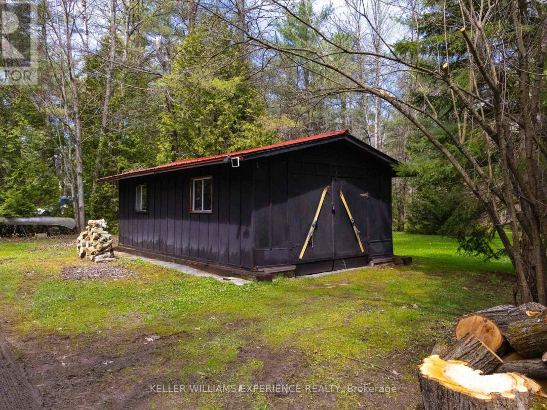 1936 PENINSULA POINT ROAD, 