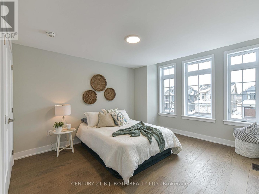 3199 ORION BOULEVARD, Orillia