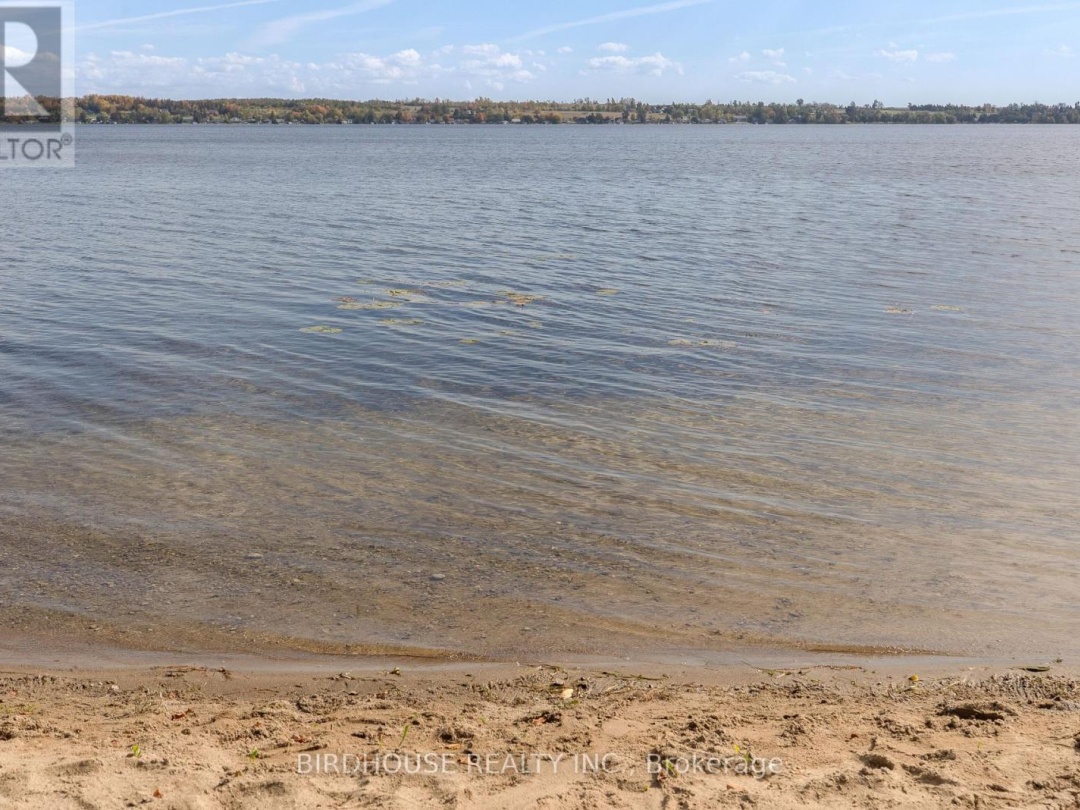 145 BEEHIVE DRIVE, Sturgeon Lake