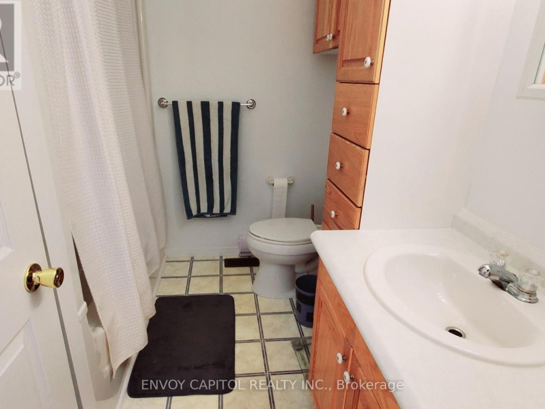 2303 THURSTONIA ROAD, Sturgeon Lake