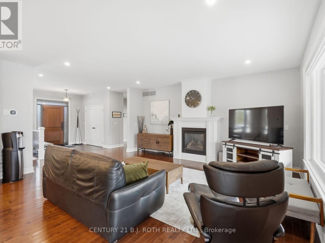 2228 ELANA DRIVE, Severn (Bass Lake)