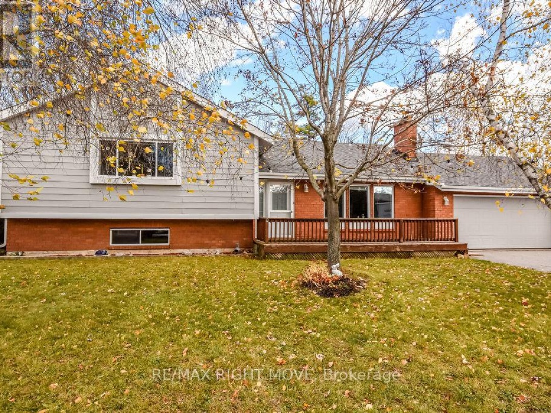3811 LEO CRESCENT, Barnstable Bay