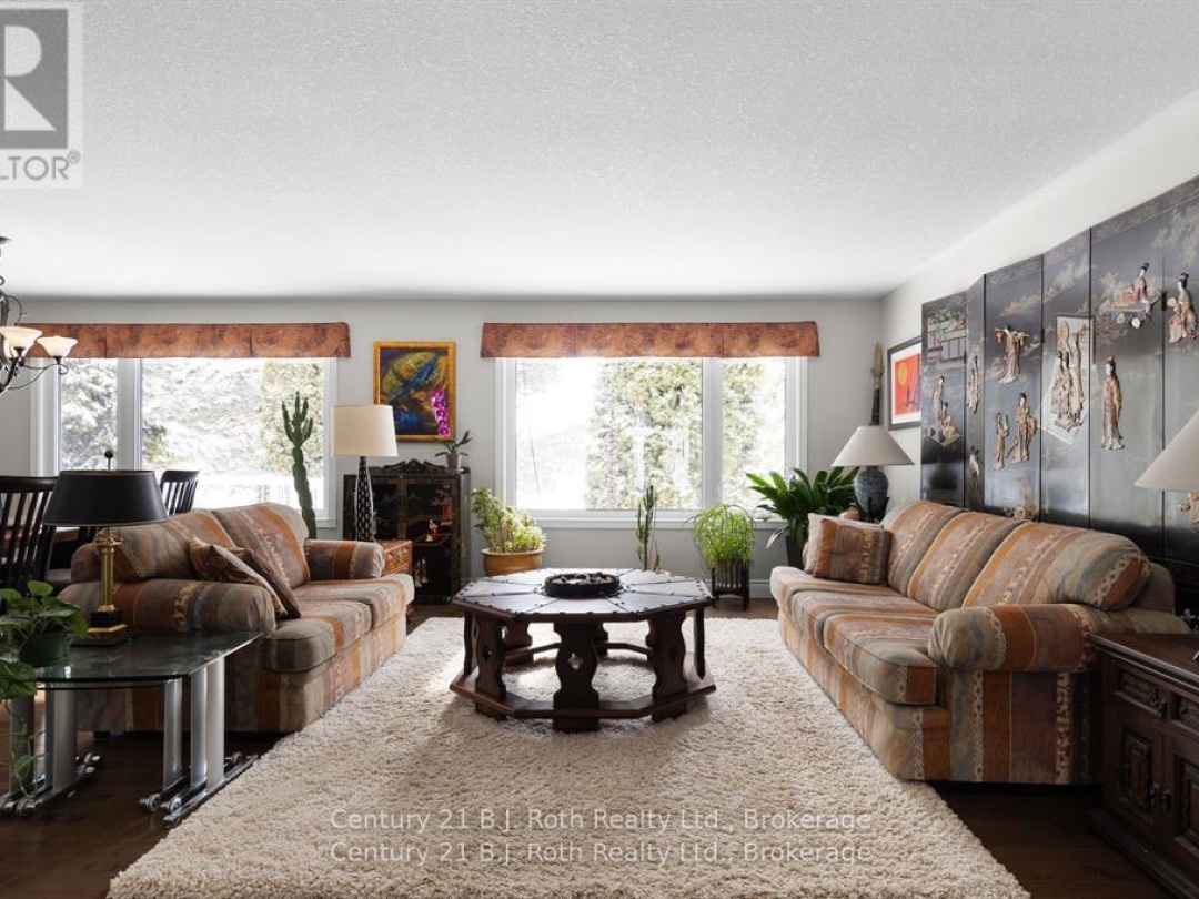 179 BAYSHORE DRIVE, Lake Simcoe