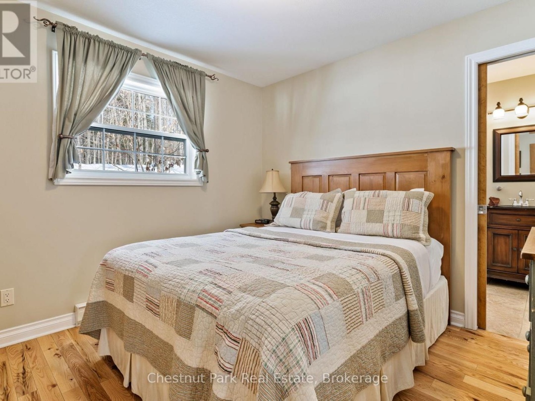 112-8 - 1052 RAT BAY ROAD, Lake of Bays