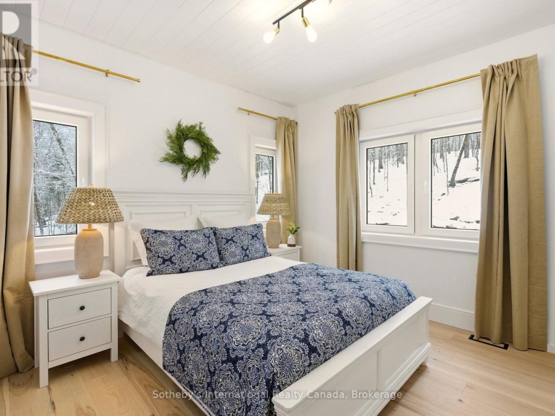 2435 RAVENSCLIFFE ROAD, Huntsville (Stisted)