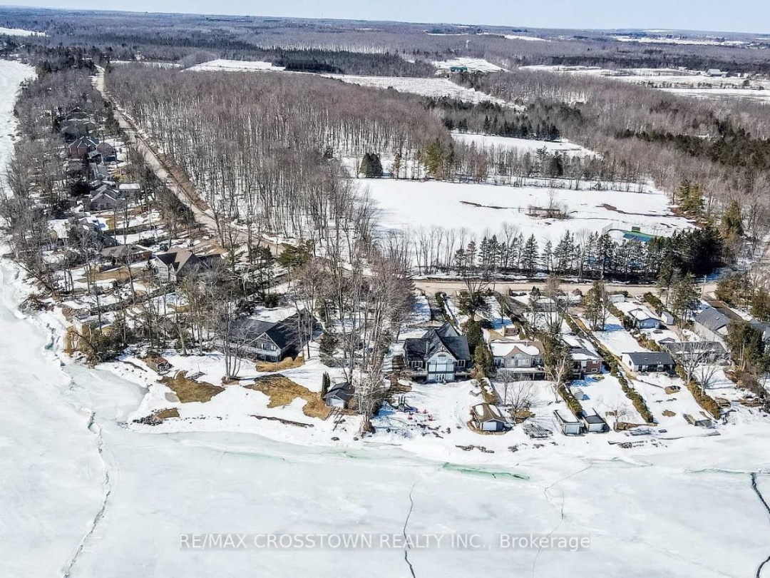 961 WOODLAND DRIVE, Lake Simcoe