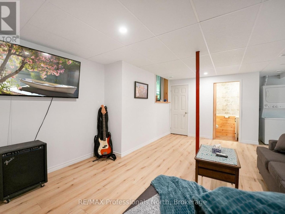 1065 HENDERSONS ROAD, 