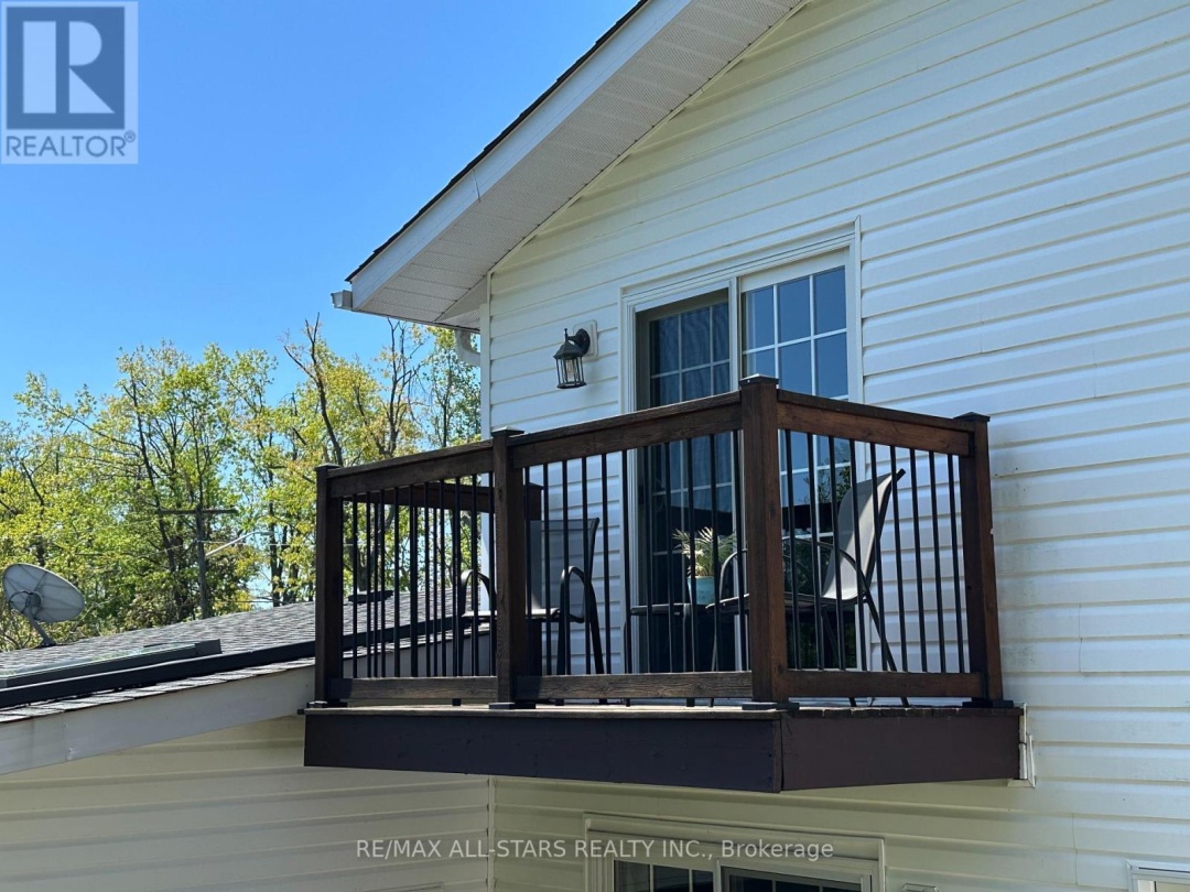 243 WEST STREET, Kawartha Lakes (Bobcaygeon)