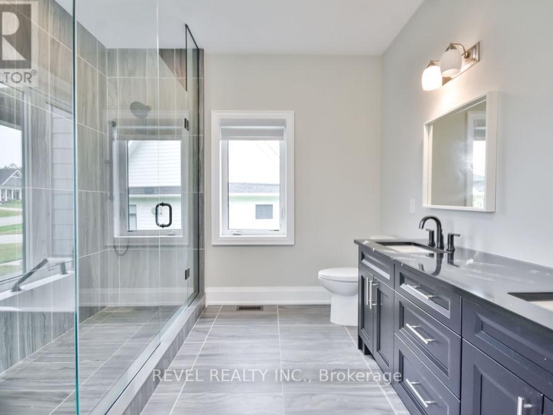 4 CLYDESDALE COURT, 