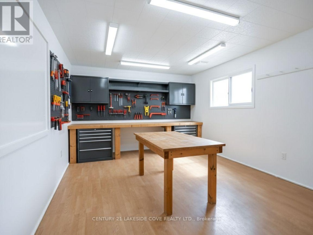 4103 LYNN STREET, Severn