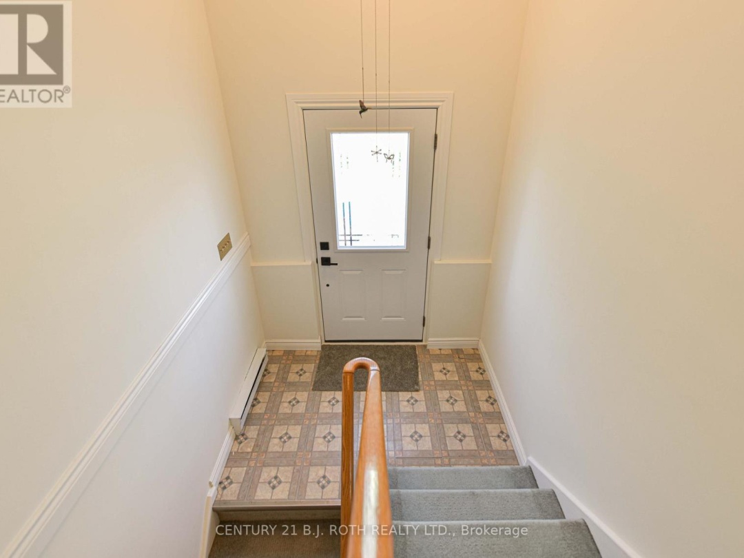 123 WELLINGTON STREET, Ramara (Atherley)