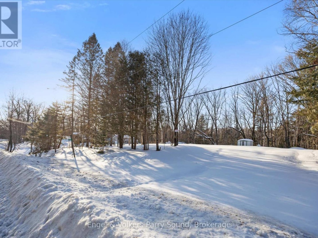 40 MILLER DRIVE, McDougall