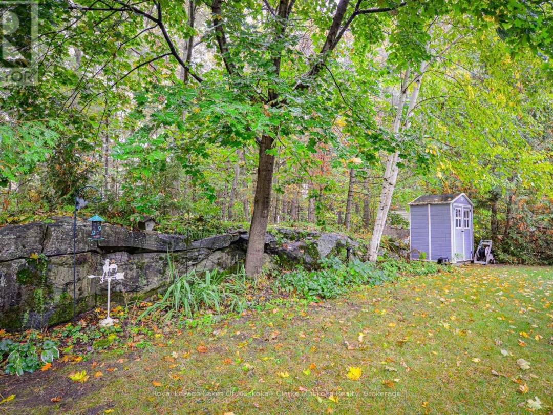 77 HEDGEWOOD LANE, 