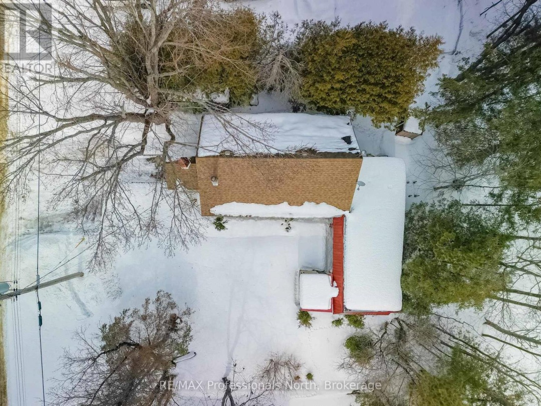 4 DICKSON STREET, Kawartha Lakes (Kinmount)