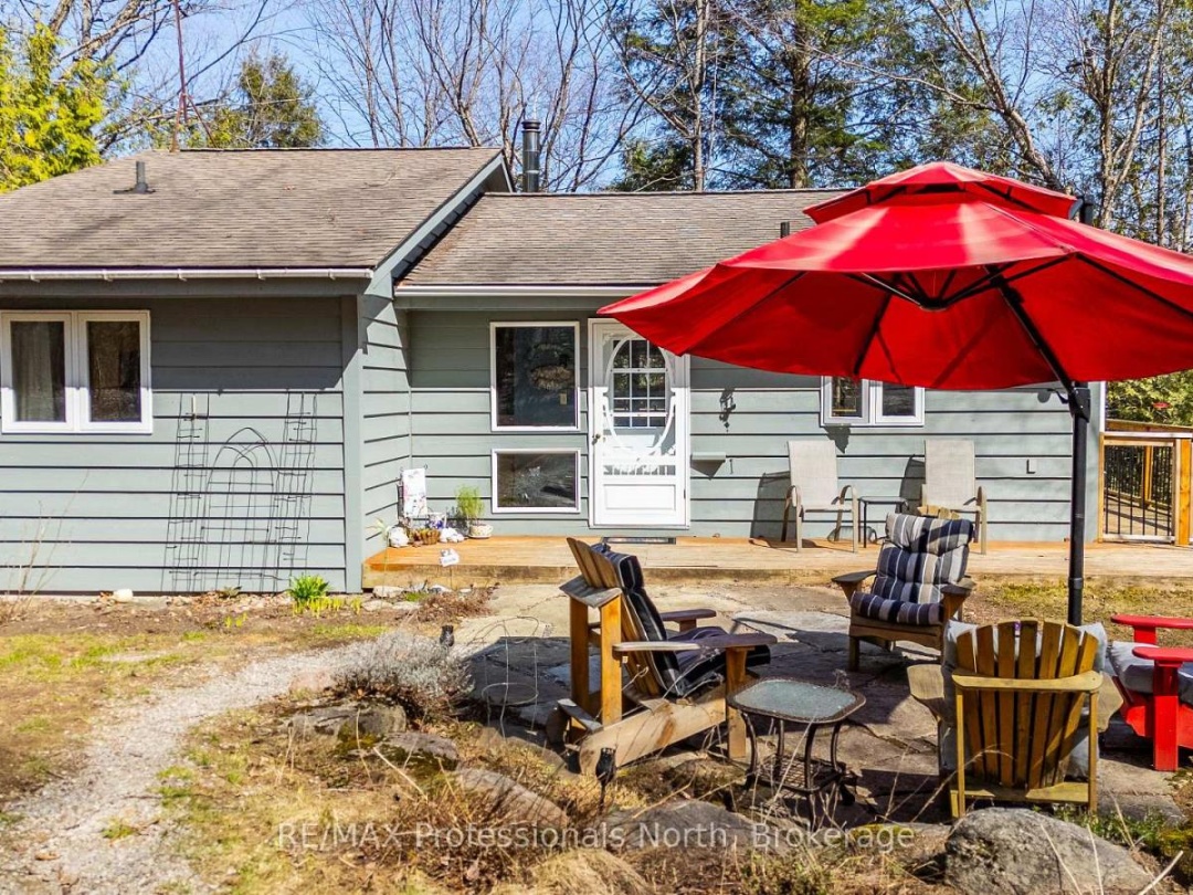 1048 ELK DRIVE, Glen Lake