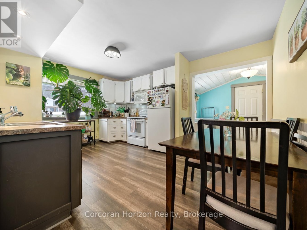 196 MAIN STREET W, Huntsville (Chaffey)