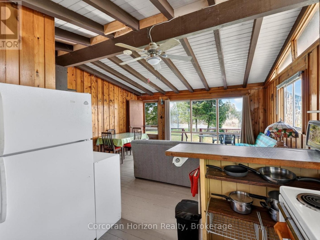 26 WATERSIDE DRIVE, Georgian Bay
