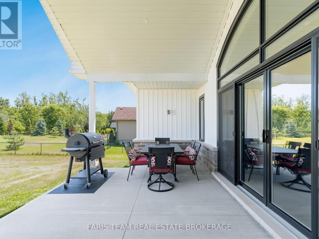 5 BREANNA BOULEVARD, Oro-Medonte (Prices Corners)
