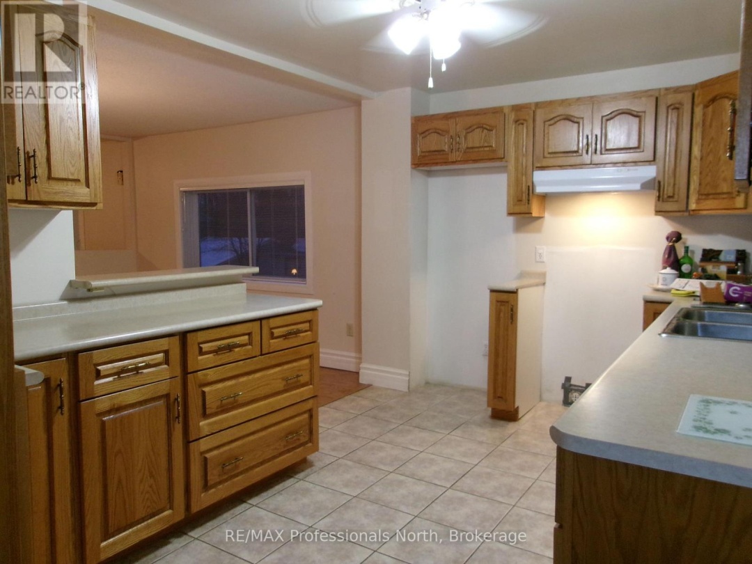 646 MOUNTAIN STREET, 