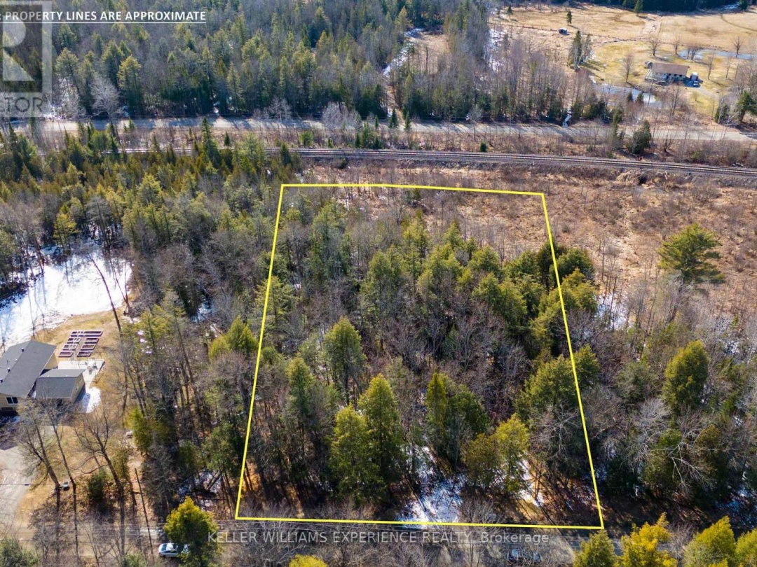 1042 ART CRISP ROAD, Gravenhurst (Morrison)