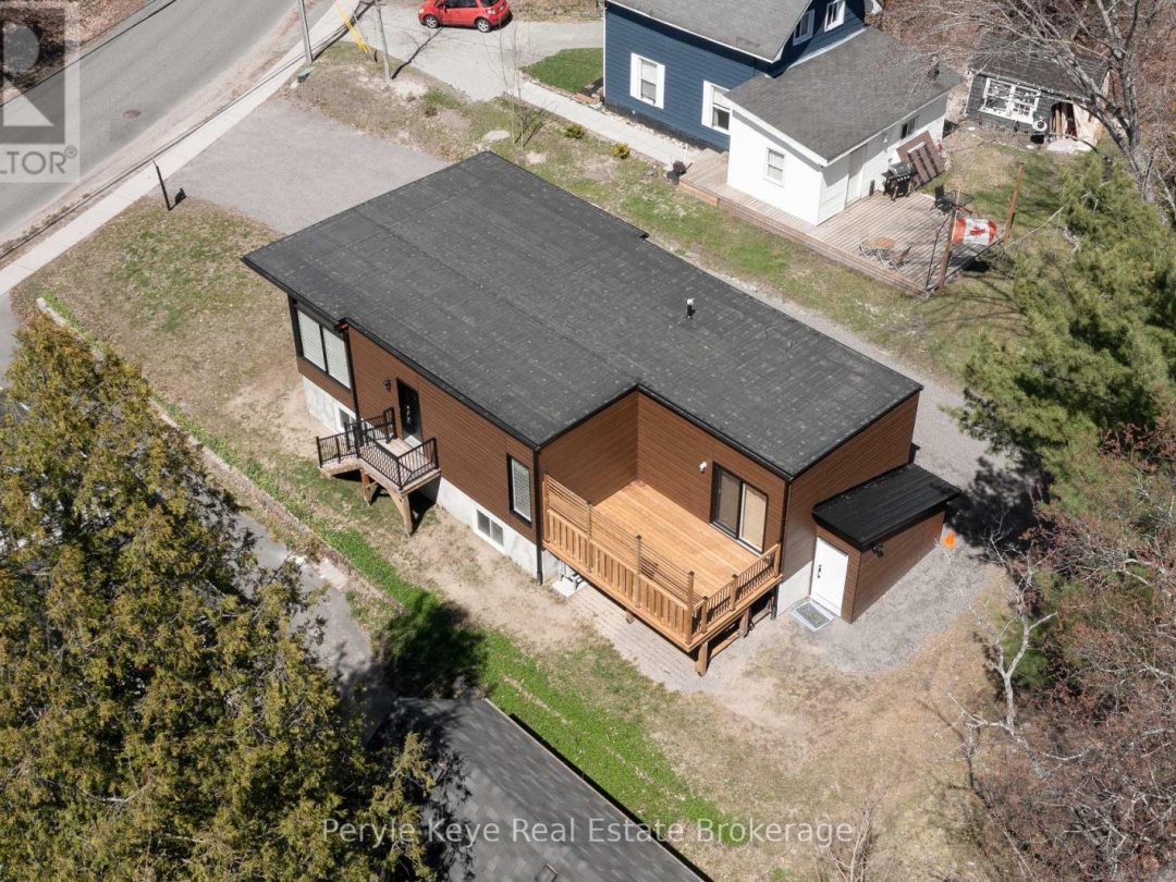 144 SHIER STREET, Bracebridge (Macaulay)