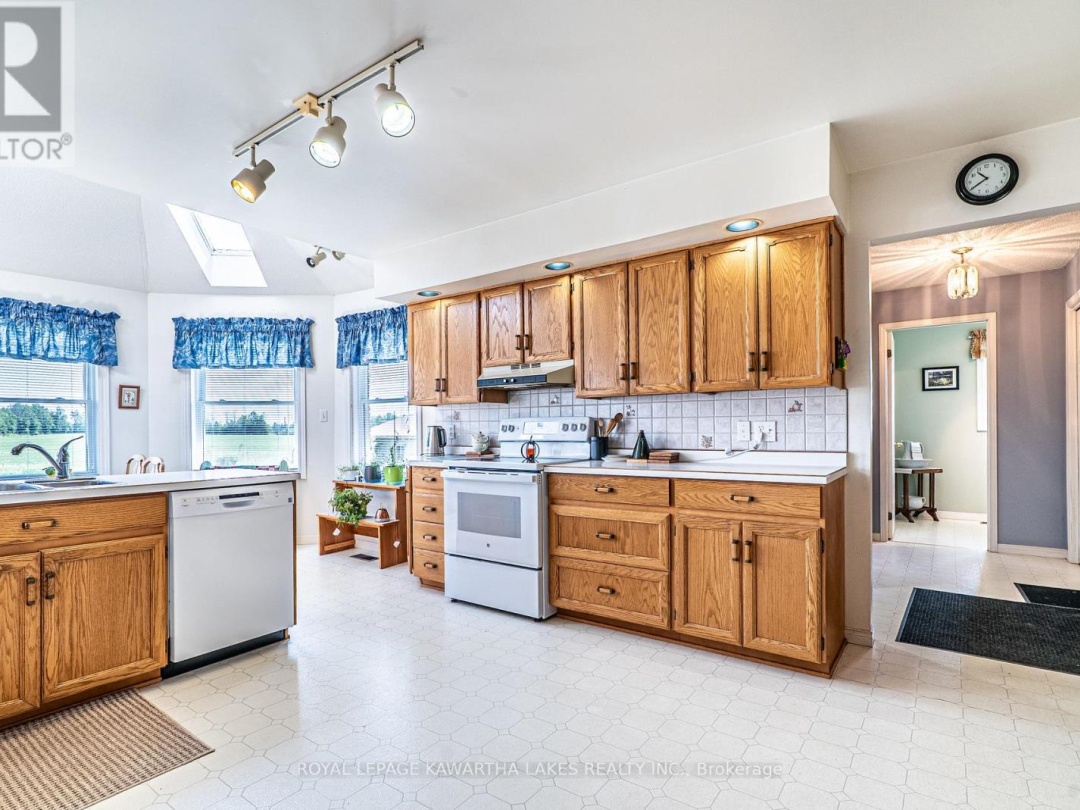 120 MARK ROAD, Kawartha Lakes (Fenelon)