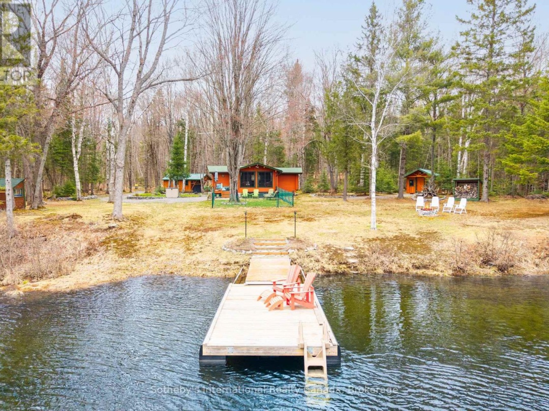 1041 CROCKFORD LANE S, Muskoka River