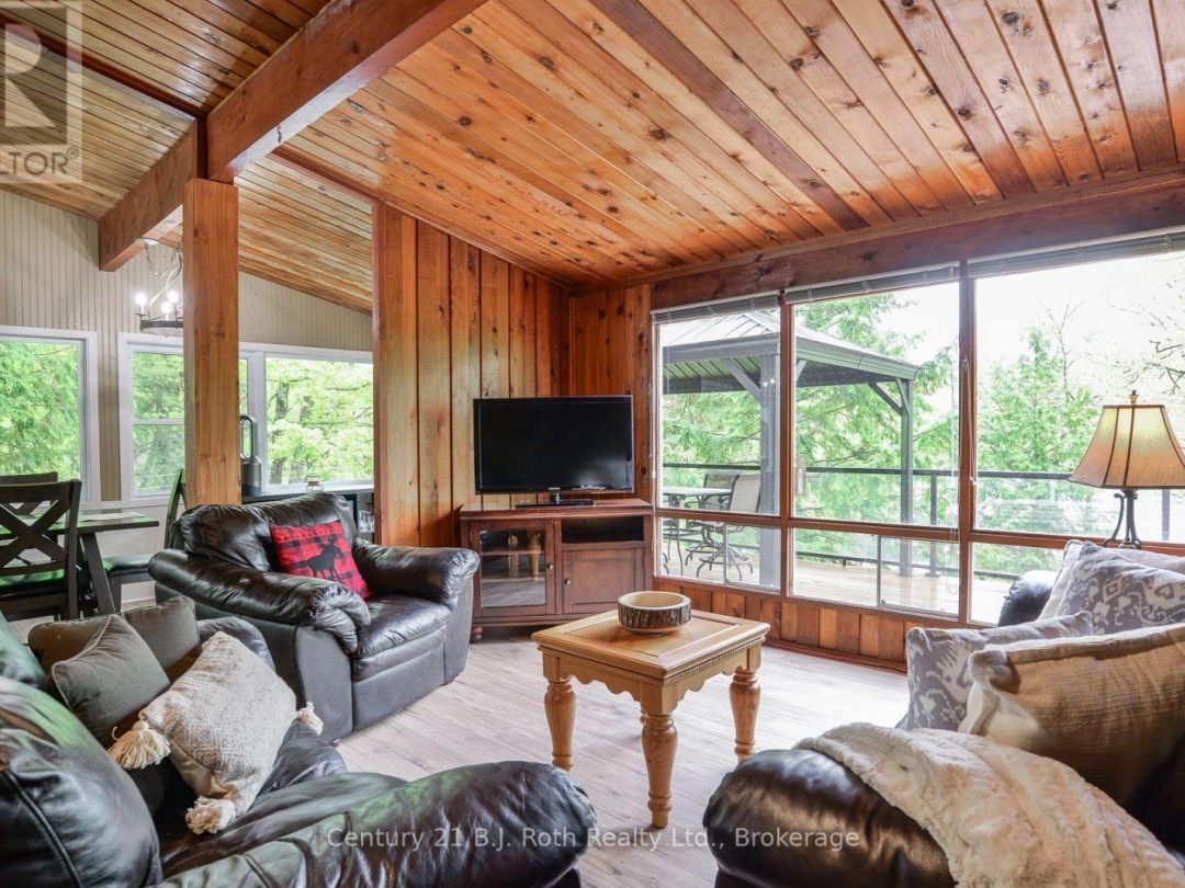 5335 CLARESBRIDGE LANE, 