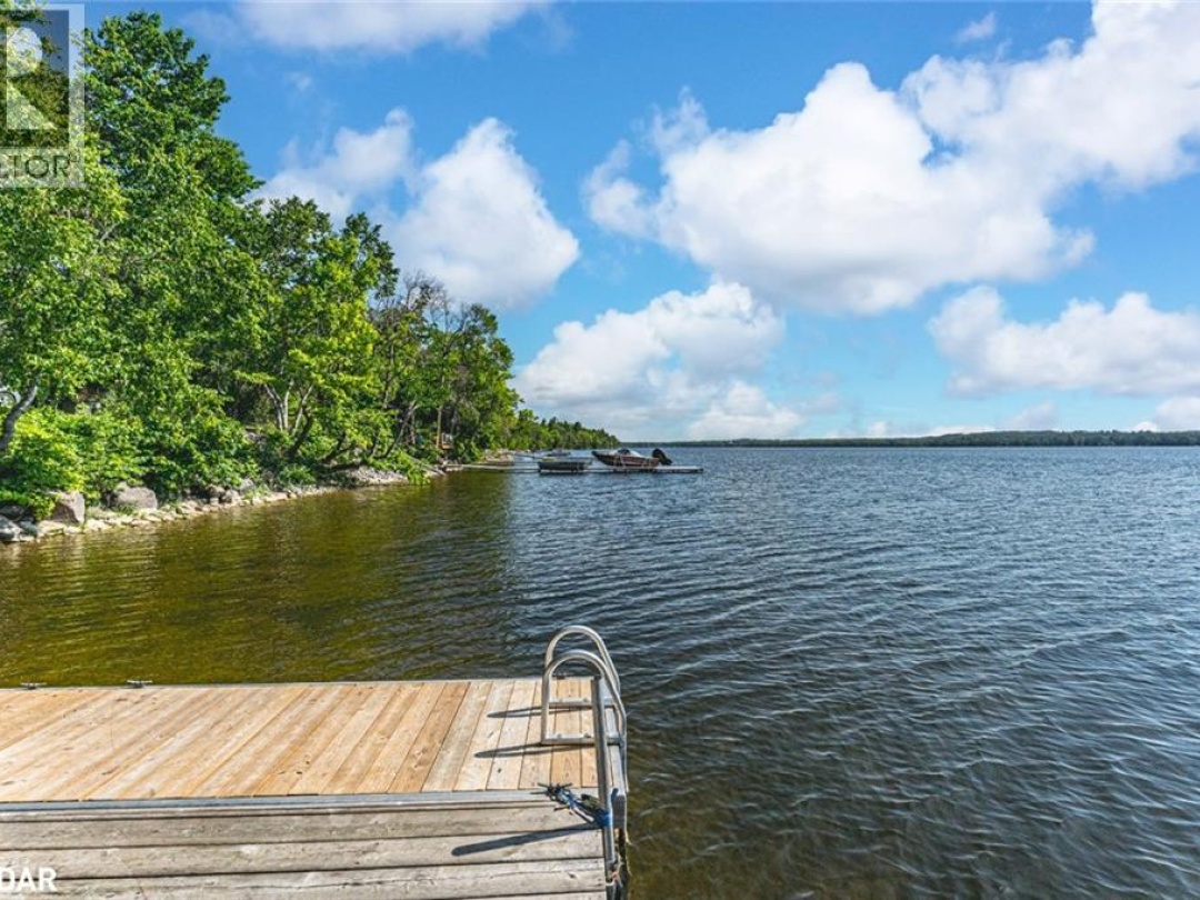 185 AVERY POINT Road, 