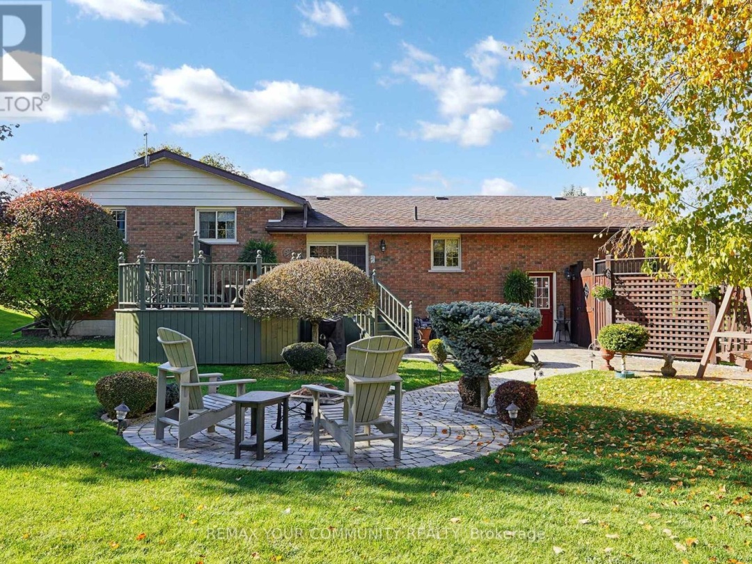 30 GRANT DRIVE, Kawartha Lakes (Oakwood)