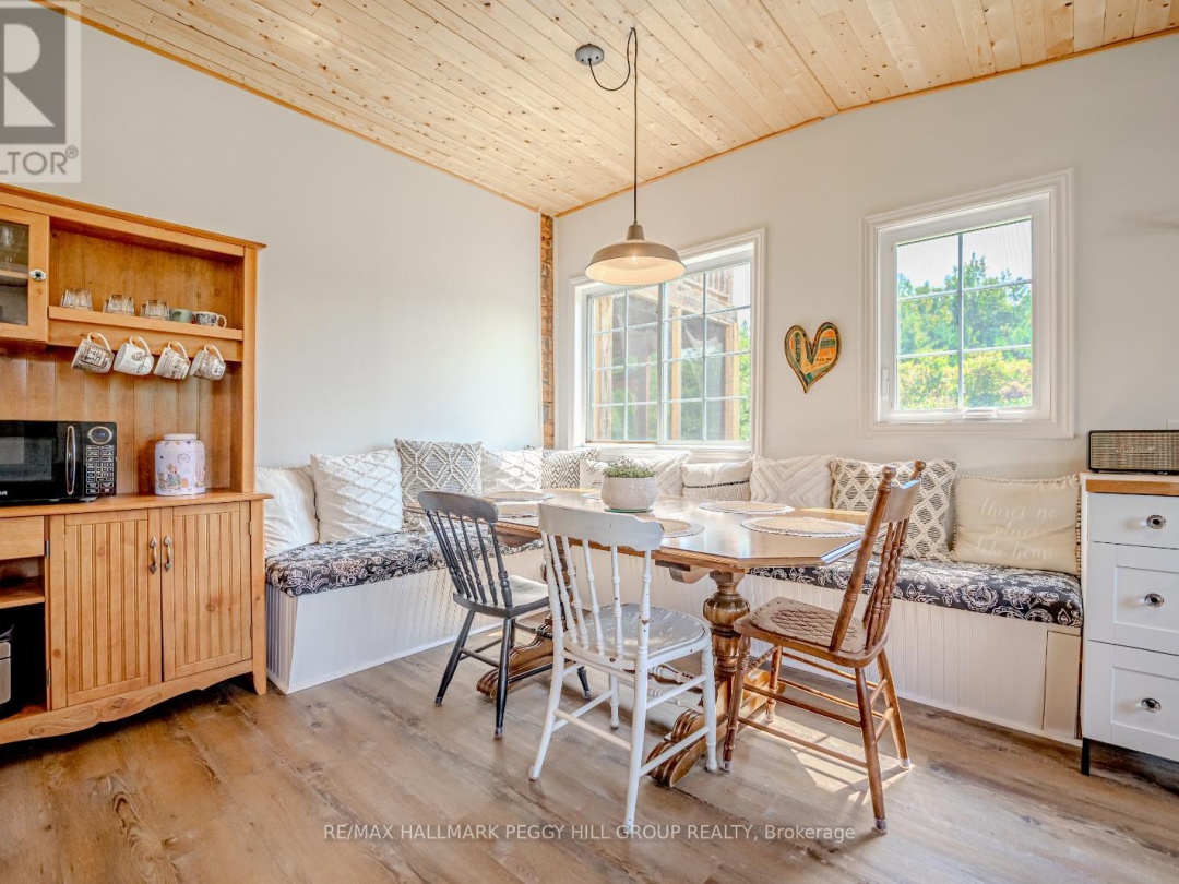 2161 Coopers Falls Road, Severn (Washago)
