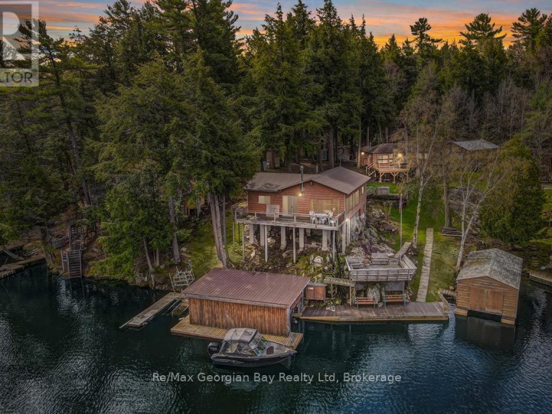 15SR405 SEVERN RIVER SHORE, Severn River