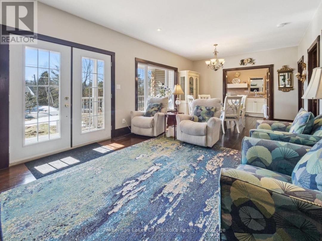 1441 CEDAR LANE, Bracebridge (Macaulay)