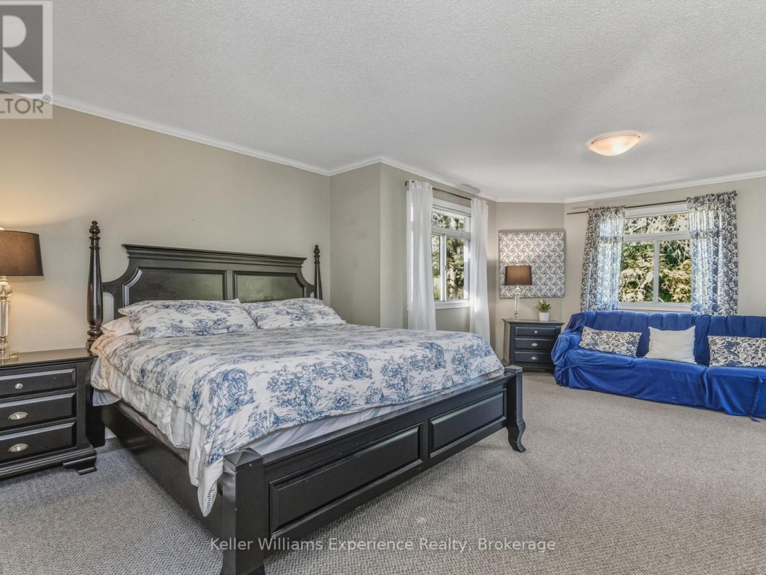 19 HURON TRAIL, Six Mile Lake