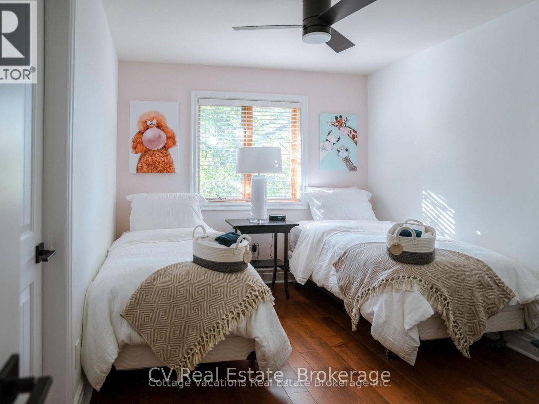 1016 LAWLAND HEIGHTS ROAD, Lake Muskoka