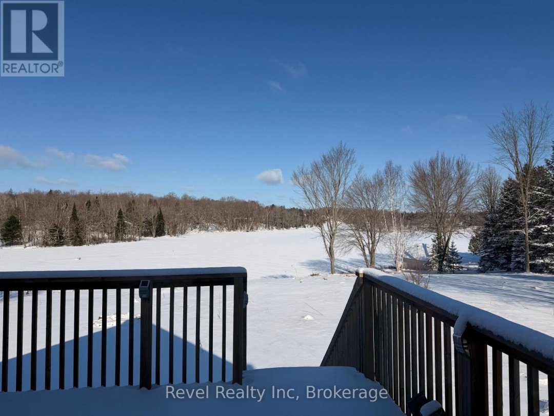 64 JONES ROAD, Manitouwabing Lake