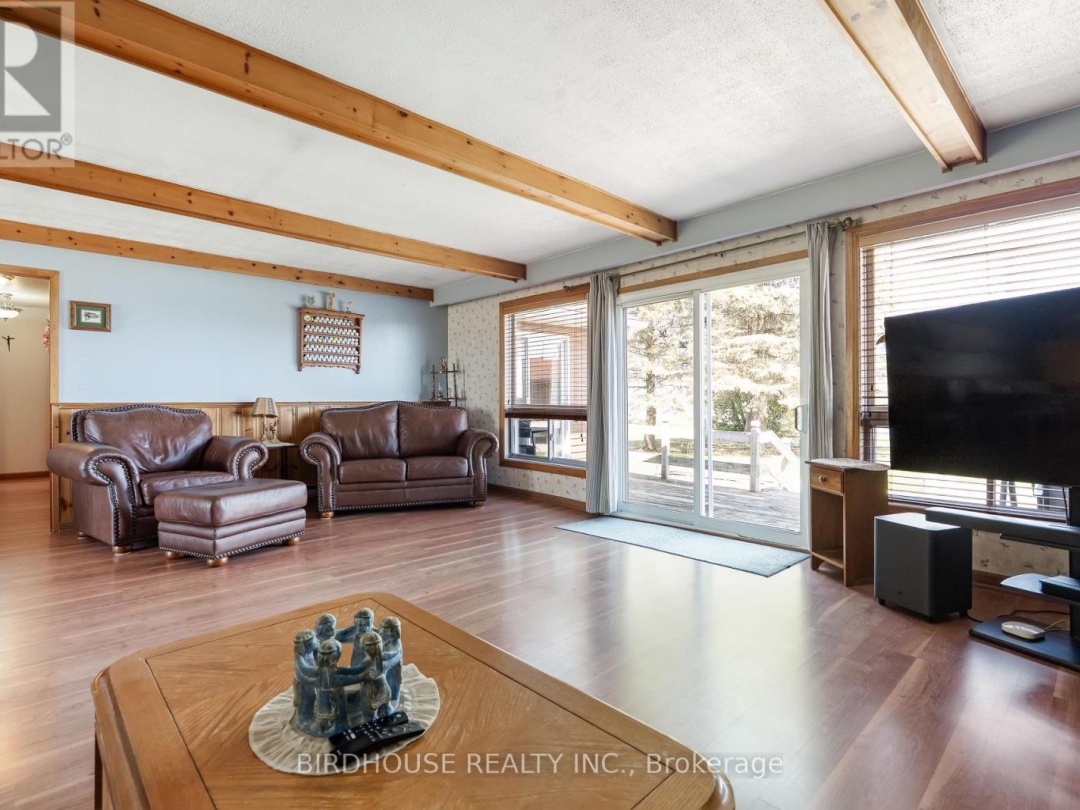 24 GILLIS STREET, Sturgeon Lake