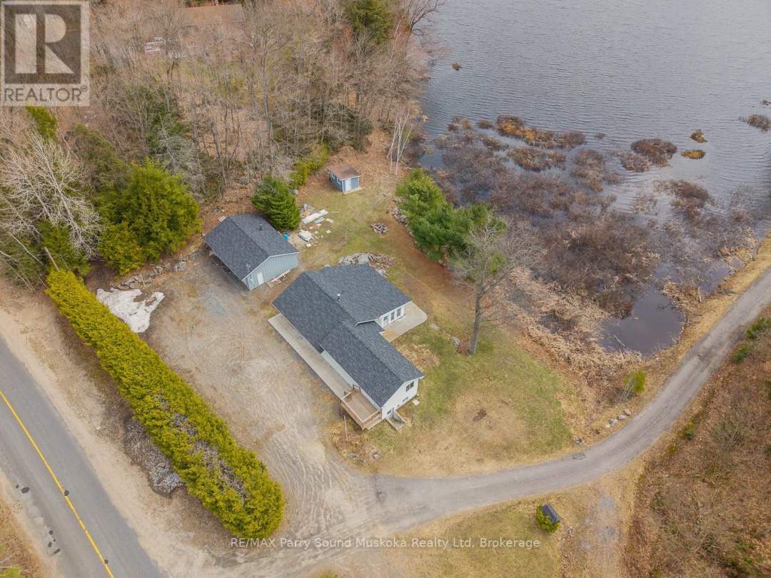 92 BLUE LAKE ROAD, Murdock Lake