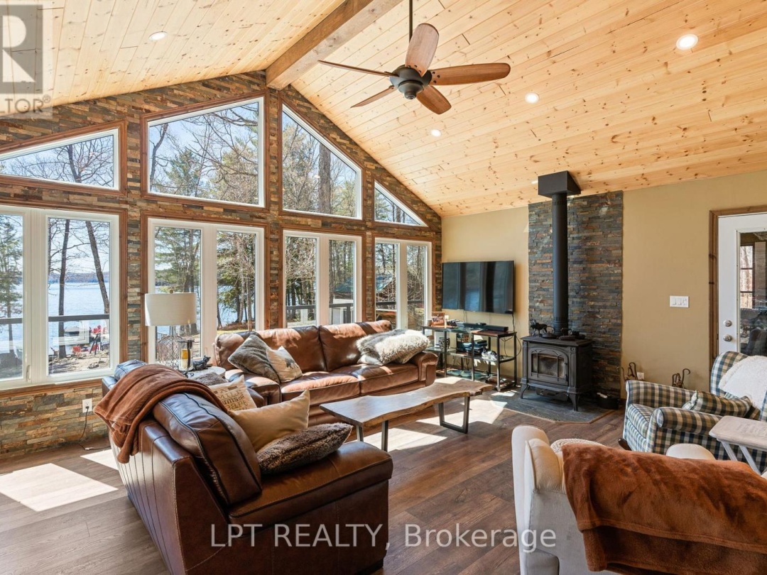 1369 HIPKISS DRIVE, Haliburton Lake