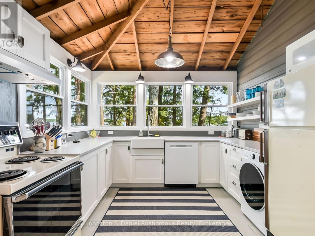 1000 REGATTA ISLAND W, 