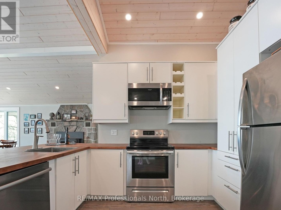 13914 HWY 35, Mountain Lake