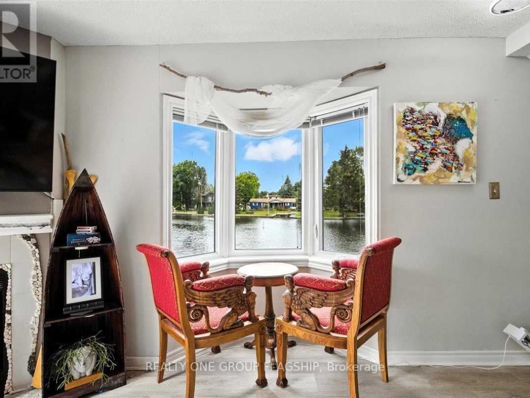 12 - 24 LAGUNA PARKWAY, Lake Simcoe