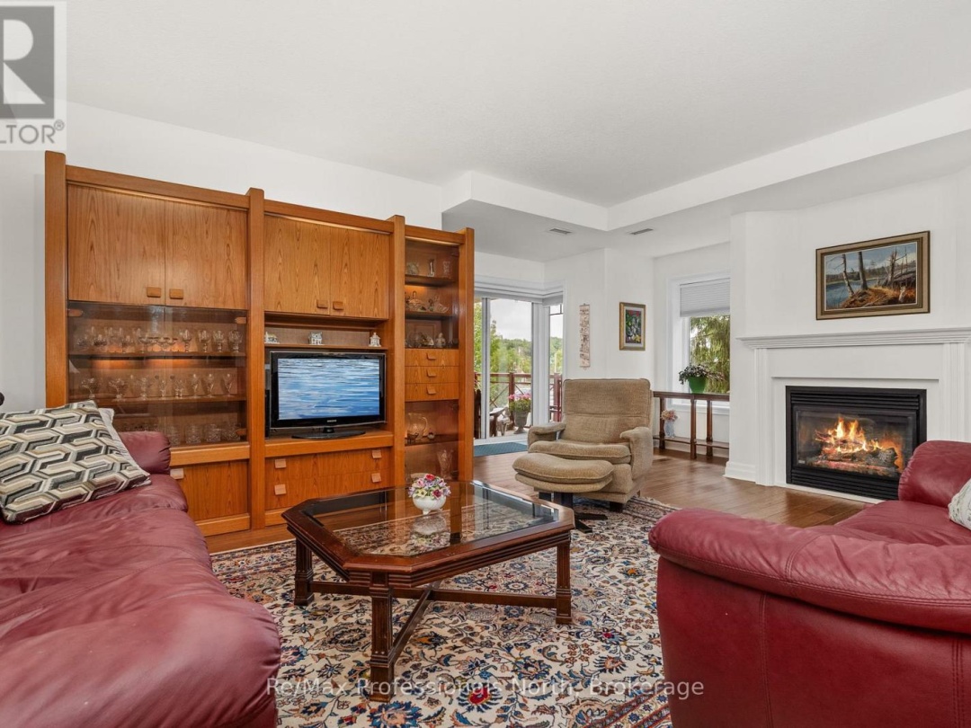 207 - 110 STEAMSHIP BAY ROAD, 