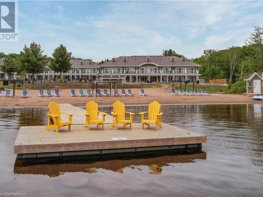 1869 Hwy 118 W Unit# 15, Lake Muskoka